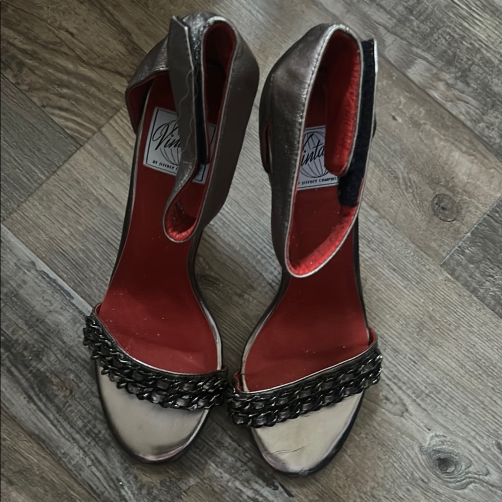 Vintage by Jeffrey Campbell  Pewter/Red Ankle Strap 3” Heels Sz 9